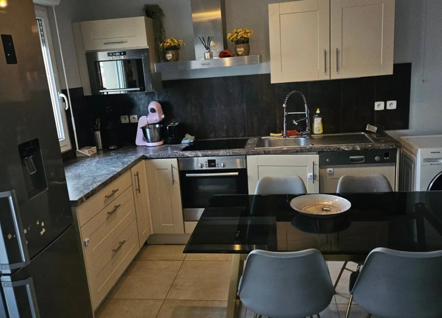Logement Terrasse Chute La Vie Μασσαλία 0*,